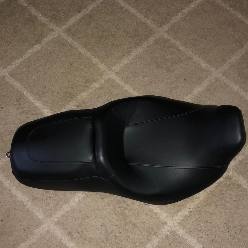 Harley Davidson Touring Bike Seat